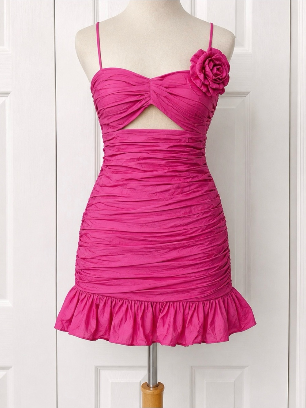 LoveShackFancy Jessilyn Mini Dress NWT Pink Floral Appliqué Cutout Ruched Size 4